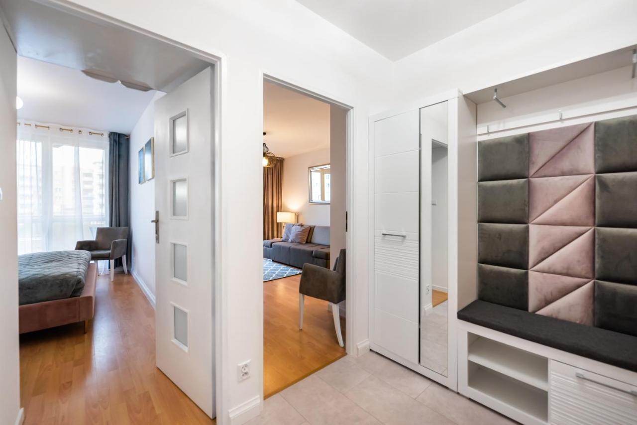 Metro Kondratowicza Velvet Apartment Варшава Экстерьер фото