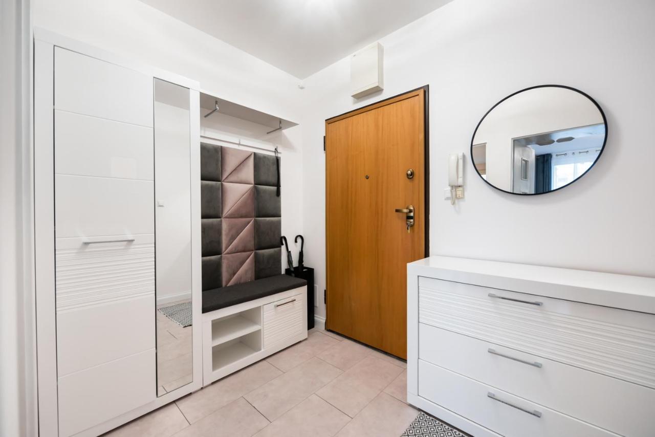 Metro Kondratowicza Velvet Apartment Варшава Экстерьер фото